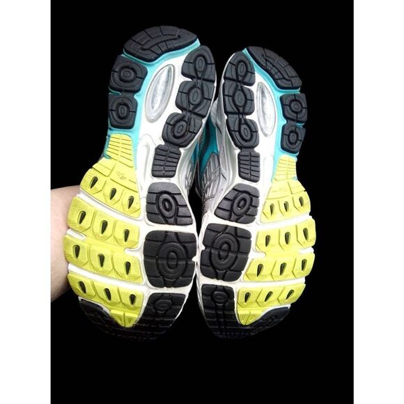 Woman's Saucony Pro Grid 2 Running Shoe Size 9 WF001 - Picture 7 of 7